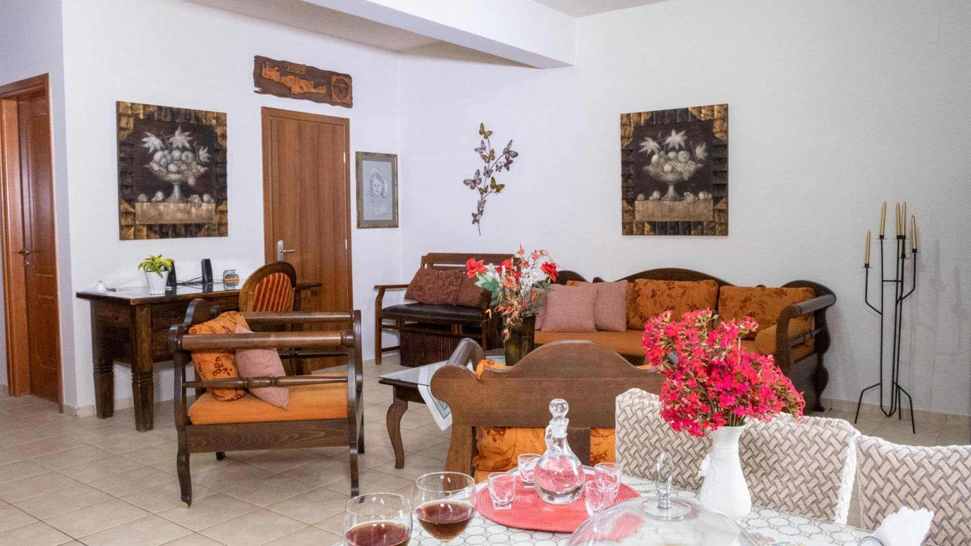Marathi Apartments ภายนอก รูปภาพ